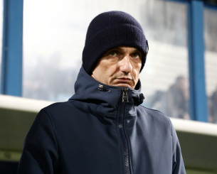 Στο Βουκουρέστι μετά το ΠΑΟΚ-Παναθηναϊκός ο Ραζβάν Λουτσέσκου για να σταθεί στο πλευρό του πατέρα του