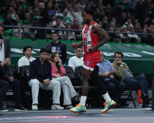 Αναμονή για τον τραυματισμό του Τζόουνς - Προγραμματίστηκαν εξετάσεις