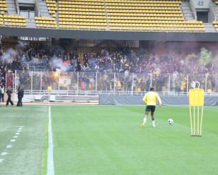 Πάνω από 4.000 φίλοι της ΑΕΚ στην τελευταία προπόνηση πριν τον Ολυμπιακό - Δείτε video του Athletiko