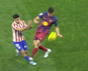 Στη δημοσιότητα ο διάλογος VAR για την κόκκινη που «έγινε» κίτρινη στο Ατλέτικο – Μπαρτσελόνα (video)