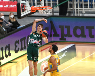 Όταν ο Αβδάλας «απογειώθηκε» στο ΟΑΚΑ κι έγινε ο νεότερος σκόρερ στην ιστορία της EuroLeague (video)