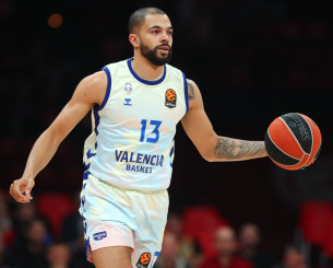 Εκτός πλάνων της Βαλένθια για τη νέα σεζόν ο Τόμσον - Τον «γλυκοκοιτάζει» η Μιλάνο