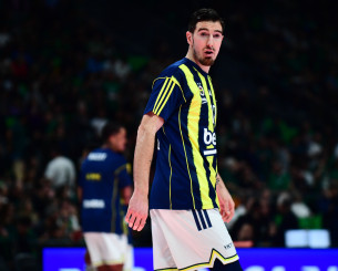 Πρόβλημα για την Φενέρμπαχτσε με Ντε Κολό: Μένει εκτός δράσης για άγνωστο χρονικό διάστημα