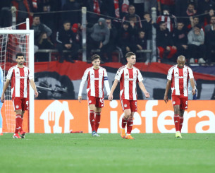 Ο Ολυμπιακός έμεινε «άσφαιρος» σε τρία σερί εντός έδρας ματς πρωταθλήματος μετά από 56 χρόνια!