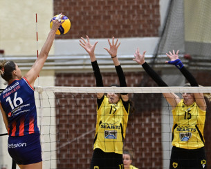 Αναβλήθηκε και ο προημιτελικός μεταξύ Πανιωνίου και ΑΕΚ της Volley League Γυναικών