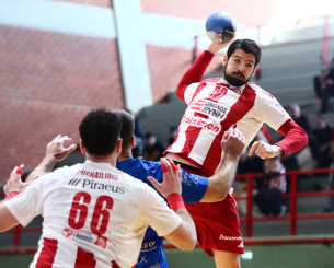 Ο Ολυμπιακός κυνηγά την υπέρβαση στην Οχρίδα για την πρόκριση στα ημιτελικά του EHF European Cup