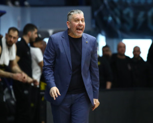 Παπαθεοδώρου: «Είμαστε ακόμα εδώ, είμαστε ζωντανοί!»