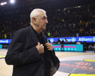 Στο πόδι η Sunel Arena για τον Ντράγκαν Σάκοτα και αποθέωση (video)