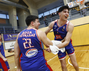 Οι πανηγυρισμοί των παικτών της Δόξας Λευκάδας για την άνοδο στη Stoiximan GBL (video)