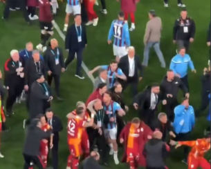 Χαμός στην Τουρκία: Γενική σύρραξη μεταξύ παικτών μετά το Τράμπζονσπορ - Γαλατασαράι (video)