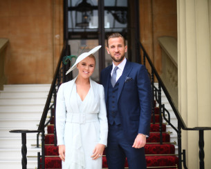 Επίδειξη πλούτου ή βασιλικά ένστικτα; Ο Άγγλος σκόρερ φτιάχνει έπαυλη όμοια με το Μπάκιγχαμ