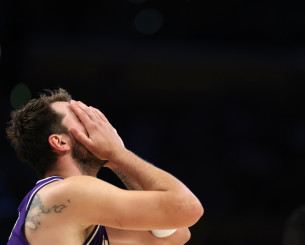 Αγωνία για Ντόντσιτς στους Λέικερς