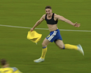 «Η μαγεία του ποδοσφαίρου»: Η τρομερή φάση του γκολ της Σουηδίας που την έστειλε Μουντιάλ (video)