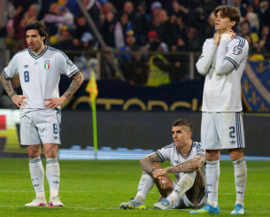 Από τον Γιόχανσον στον Μπαϊρακτάρεβιτς - Η Ιταλία μένει... σπίτι της για τρίτο σερί Μουντιάλ