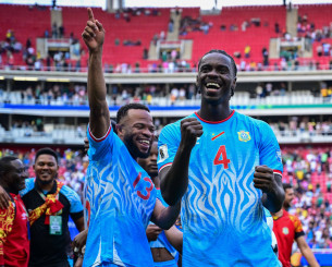 Στο Μουντιάλ το Κονγκό με ήρωα Τουανζέμπε - Άντεξε και προκρίθηκε το Ιράκ