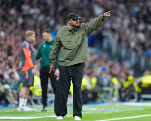 Fashion icon στο γήπεδο - Η ενδυμασία του Κομπανί στο Ρεάλ - Μπάγερν που «τρέλανε» τους οπαδούς