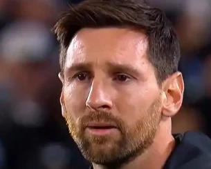 Η στιγμή που «λύγισε» ο Μέσι - Τα δάκρυα για το τελευταίο (;) παιχνίδι με την Αργεντινή εντός έδρας