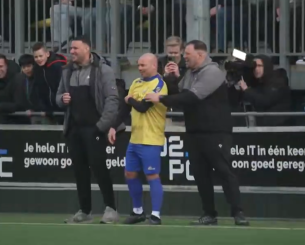 Τι κι αν τον πήραν τα χρόνια (και πήρε και κιλάκια) - Ο Σνάιντερ επέστρεψε στο ποδόσφαιρο σε ομάδα - έκπληξη