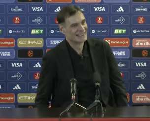 Η έκπληξη του Μπαρτζώκα στη συνέντευξη Τύπου: «Οι δημοσιογράφοι είναι έξω;»