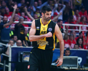 Ο Ντούσαν Σάκοτα στο Athletiko για το ΑΕΚ-Ναντέρ: «Ομάδα και κόσμος μια γροθιά για τη νίκη»