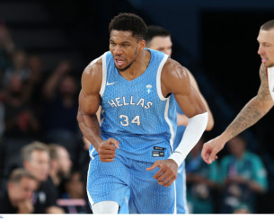 Ιστορικό επίτευγμα από τον Greek Freak - Ξεπέρασε Τσάμπερλεϊν και Ρόμπερτσον