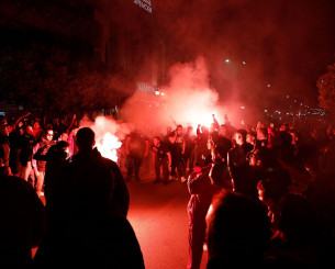 Γιορτάζει ο Πειραιάς για το «48ο» του Ολυμπιακού