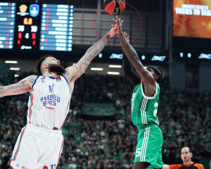 Το φάουλ του Πουαριέ πάνω στον Ναν στο τελευταίο τρίποντο του αγώνα (video)