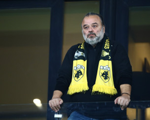 Δεν κάνει πίσω ο Ηλιόπουλος και απαιτεί δικαιοσύνη για την επίθεση σε παίκτες της ΑΕΚ στο «Καραϊσκάκης»