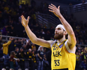 Ο Γκραντ Γκόλντεν στο Athletiko: «Πρόκριση στη Γαλλία για τον κόσμο της ΑΕΚ!»