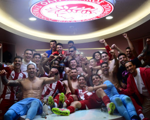 Μια ομάδα μαχητών, ένα σύνολο ασυμβίβαστο