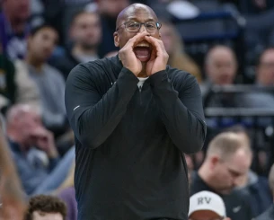 Στο ραντάρ των Σανς πρώην προπονητής του Βεζένκοφ