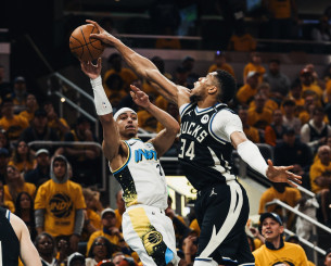 Τα highlights του Αντετοκούνμπο από την αποτυχημένη πρεμιέρα των Μπακς στα Playoffs