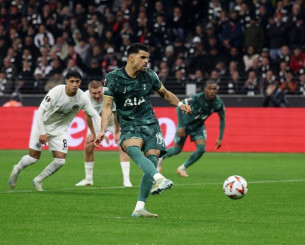 Η Τότεναμ άλωσε την Φρανκφούρτη και «πέταξε» για τα ημιτελικά