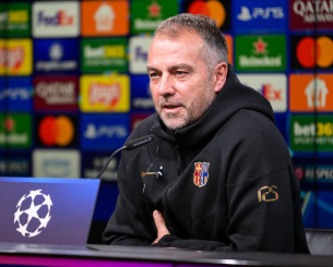 Η συνταγή του Φλικ για να «τελειώσει» τη Ντόρτμουντ: «Αν είμαστε συγκεντρωμένοι...»