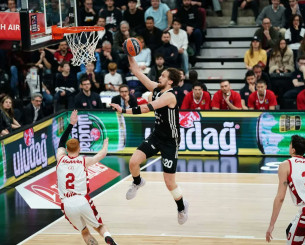 «Η Φενέρμπαχτσε βρίσκεται σε επαφές με τον Γιάντουνεν της Παρί»