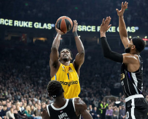 Στον... αέρα το μέλλον του Χοάρντ στη Μακάμπι, τον παρακολουθεί η Μονακό