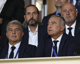 Έξαλλος ο αντιπρόεδρος της Μπαρτσελόνα για την ποινή του Εμπαπέ: «Είναι αίσχος, παράλογη!»