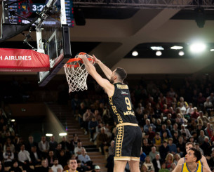 Ανέλπιστο δίδυμο Παπαγιάννη-Ντιμπάλα φωτογραφήθηκε και έκανε πάταγο