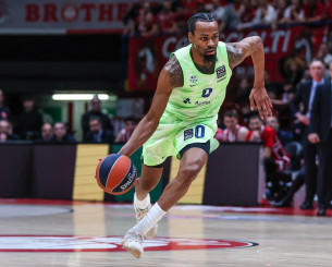 Πάντερ για τη χειρονομία σε οπαδούς του Ερ. Αστέρα: «Δεν ακούτε τι μου φώναζαν» (video)