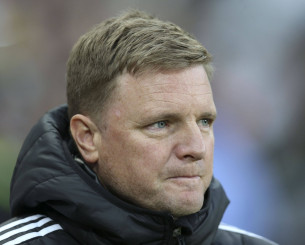 Παραμένει στο νοσοκομείο ο Έντι Χάου - Σε πόσα ματς θα λείψει απ' τον πάγκο