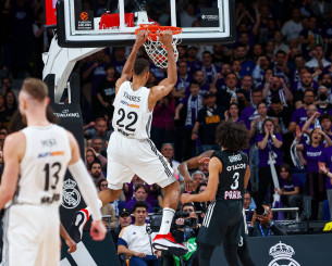 Δεν παλιώνει ποτέ ο Έντι Ταβάρες, υπερηχητικές εμφανίσεις και MVP Μαρτίου-Απριλίου