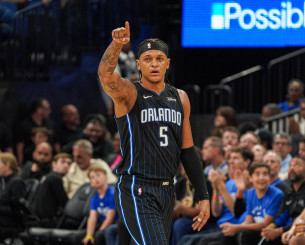 Οι Μάτζικ διέλυσαν τους Χοκς με 120-95 και θα τεθούν αντιμέτωποι με τους Σέλτικς