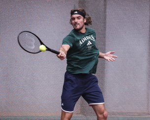 Η ώρα και το κανάλι του αγώνα του Τσιτσιπά με τον Οπέλκα στη Βαρκελώνη