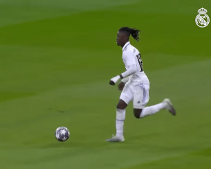 Επιβεβαιώθηκαν τα χειρότερα - Τέλος η σεζόν για τον Καμαβινγκά!