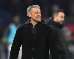 Λουίς Ενρίκε: «Δεν υπάρχει αμφιβολία ότι ο Ντεμπελέ αξίζει τη Χρυσή Μπάλα»