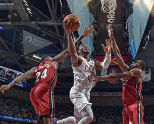 Break με το «καλημέρα» στο Χιούστον για τους Γουόριορς - Άνετη νίκη των Καβς επί των Χιτ