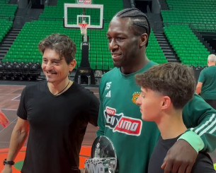 «Δεν είναι το μόνο τρόπαιο που θέλω»: Η δήλωση του Ναν όταν πήρε το βραβείο MVP από τον Γιαννακόπουλο