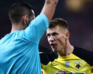 Η χαμένη πυξίδα της ΑΕΚ και οι τρεις διαφορετικές προσεγγίσεις κόντρα στον Ολυμπιακό