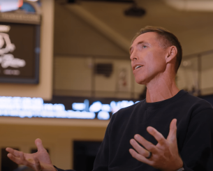 Ο Στιβ Νας αποκάλυψε στον ΛεΜπρόν γιατί θα προτιμούσε να μην είναι λευκός