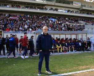 Ο Βοσνιάδης αποχωρεί από την ΑΕΛ